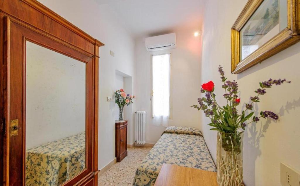 ホテル アルベルゴ イル マルゾッコ Montepulciano Stazione 部屋 写真